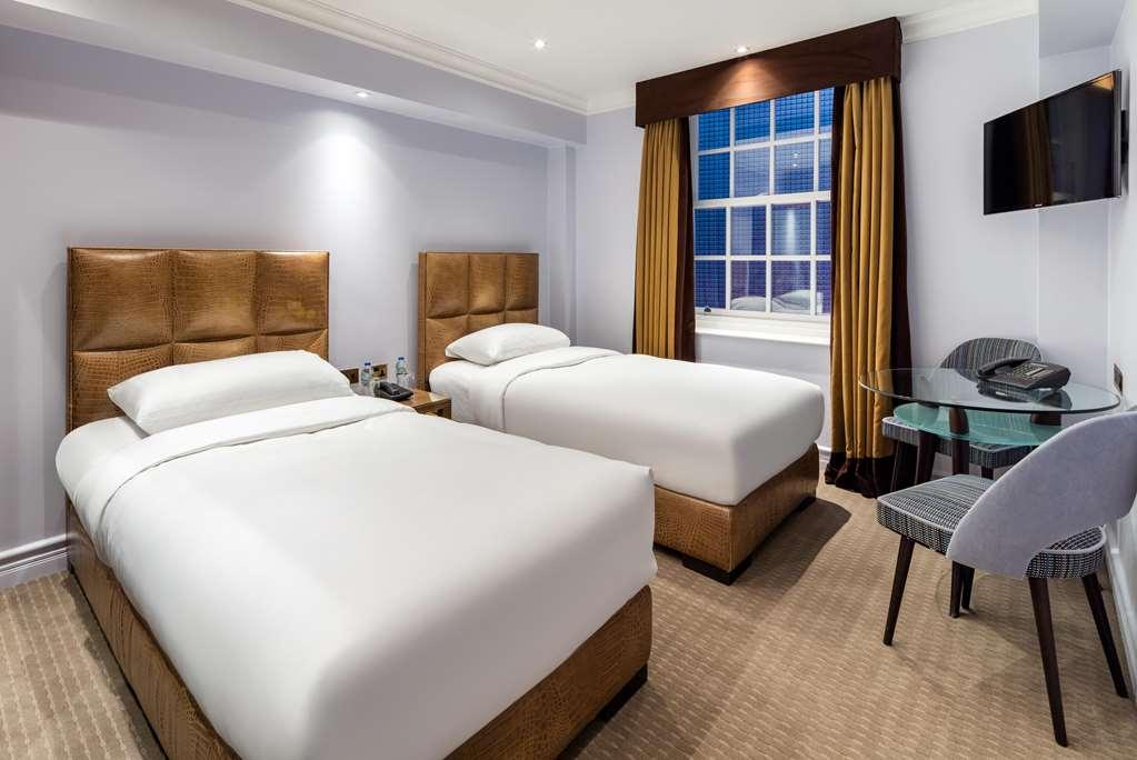 Radisson Blu Hotel, Bond Street