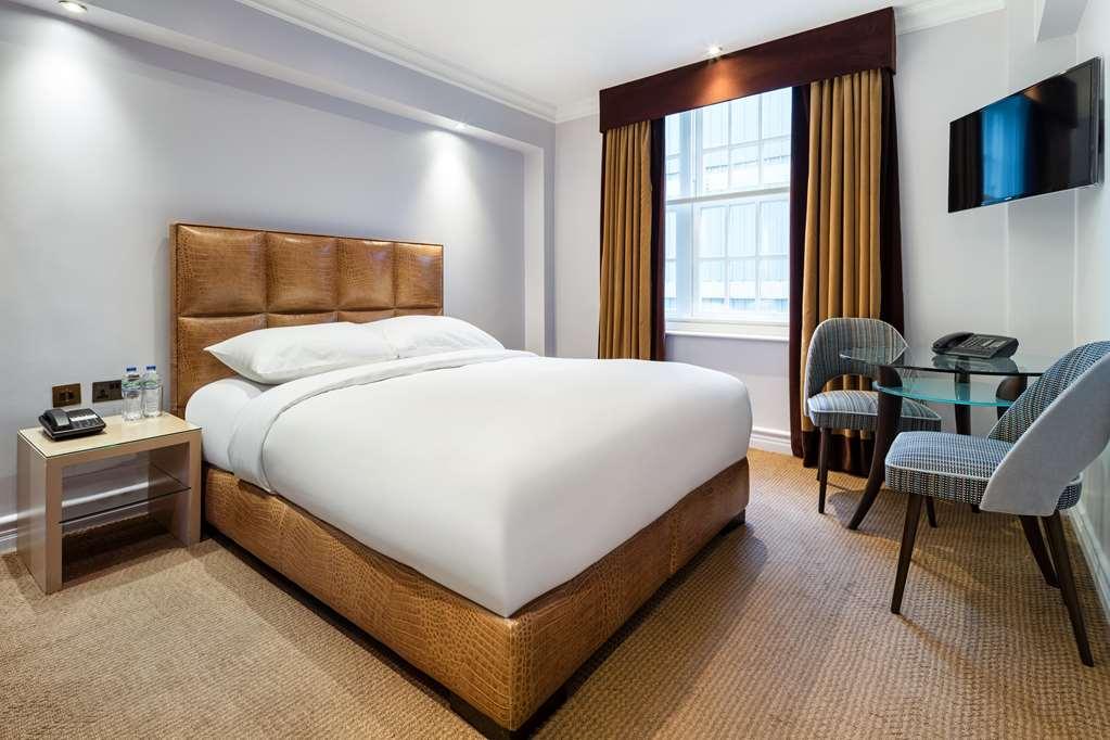 Radisson Blu Hotel, Bond Street 4* London